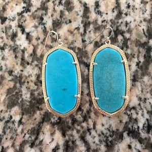 Kendra Scott Danielle earrings!
